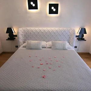 Bed & Breakfast Experience Design Bed&show **
